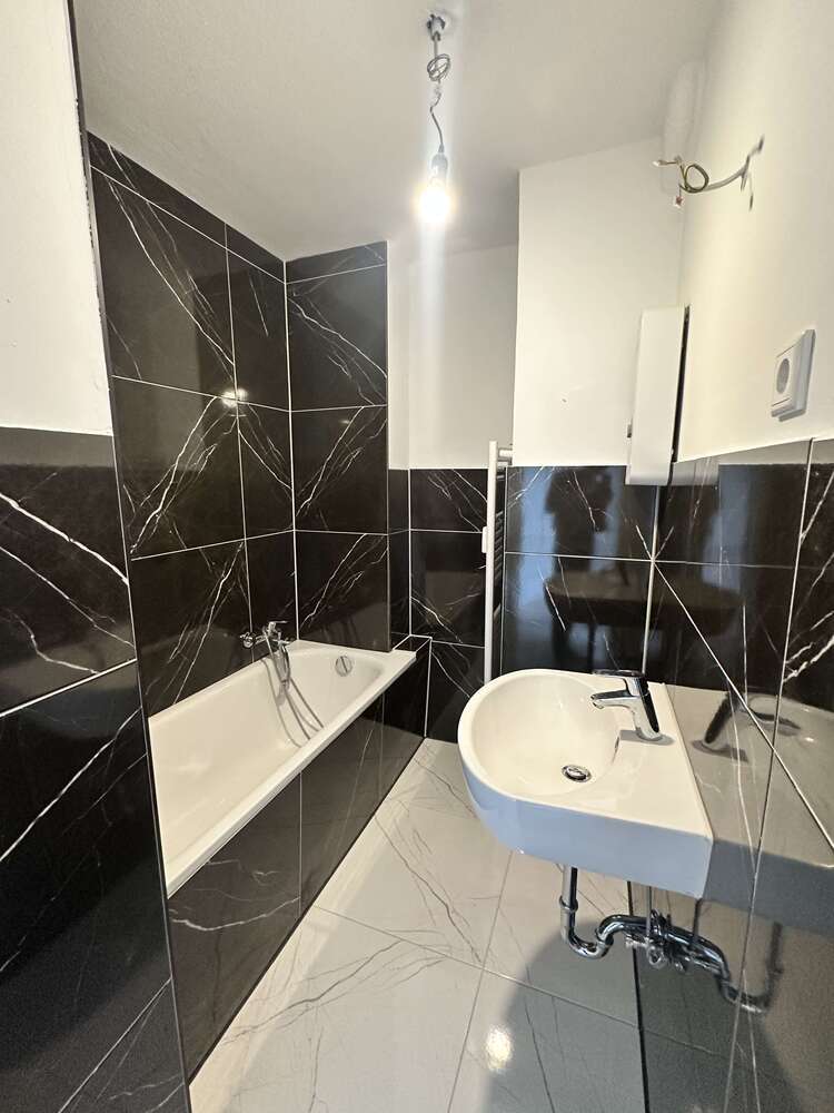 Wohnung zum Kaufen in Duisburg 107.000 € 61.28 m²