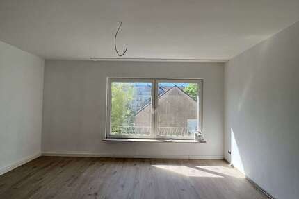 Wohnung Essen Frohnhausen - 3 Zimmer, 70 m&sup2;, 620&euro; | Angebot:27487478