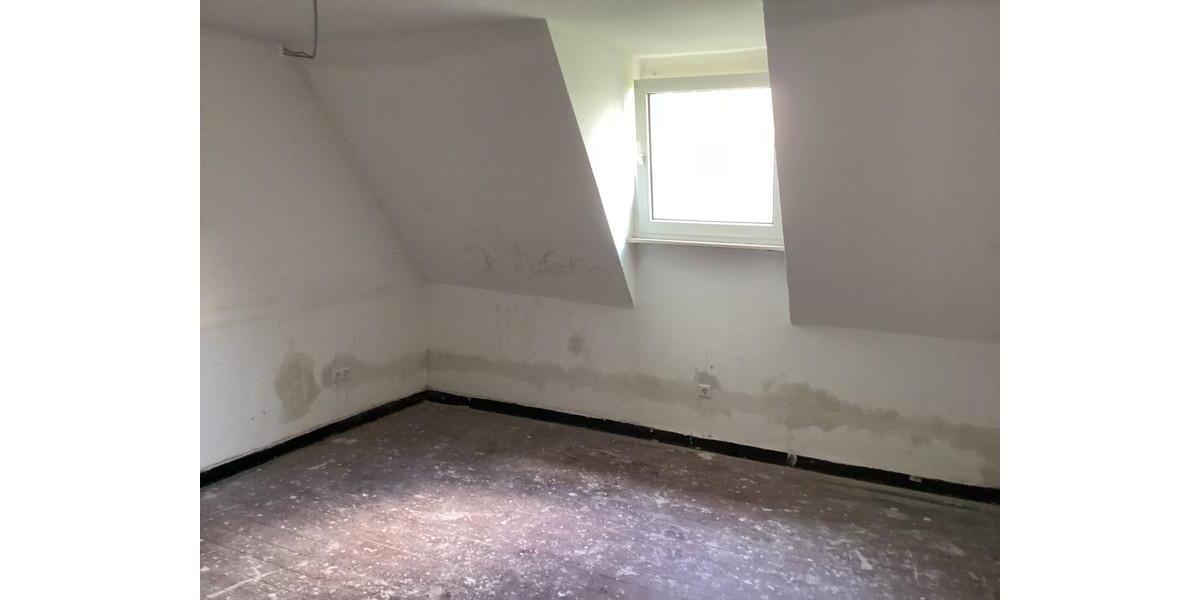 Etagenwohnung Gelsenkirchen Ückendorf - 3.5 Zimmer, 101 m&sup2;, 735&euro; | Angebot:26171118