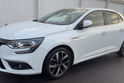 Renault Megane 119.092 km 8.250 &euro; Gelsenkirchen 45884
