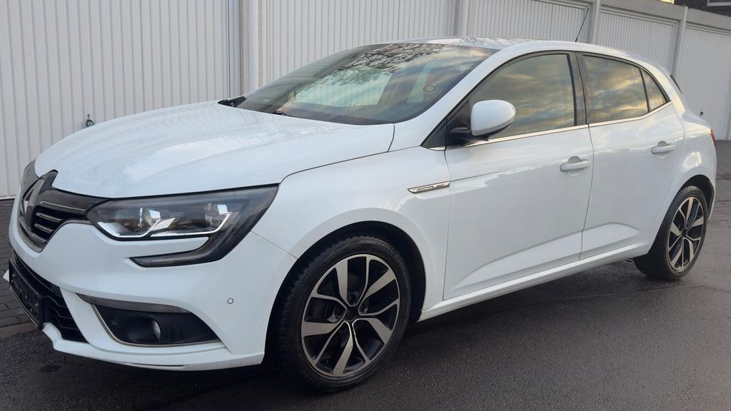 Renault Megane 119.092 km 8.250 &euro; Gelsenkirchen 45884
