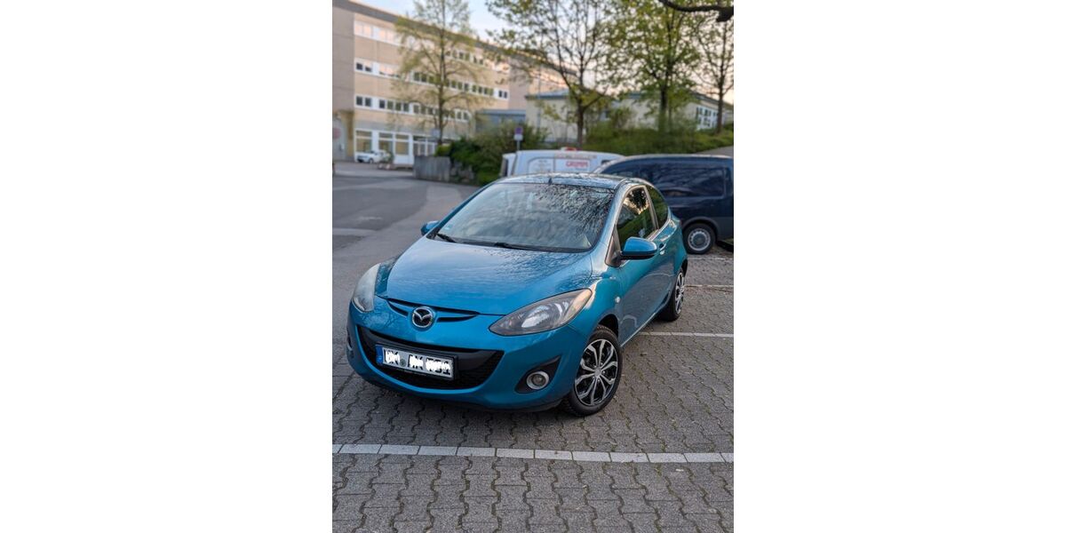 Mazda 2 139.000 km 3.300 &euro; Duisburg 47229