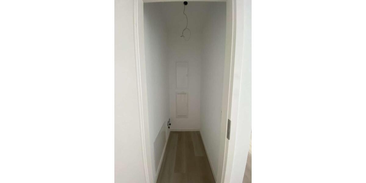 Dachgeschoßwohnung Gevelsberg - 3 Zimmer, 102 m&sup2;, 990&euro; | Angebot:25215040