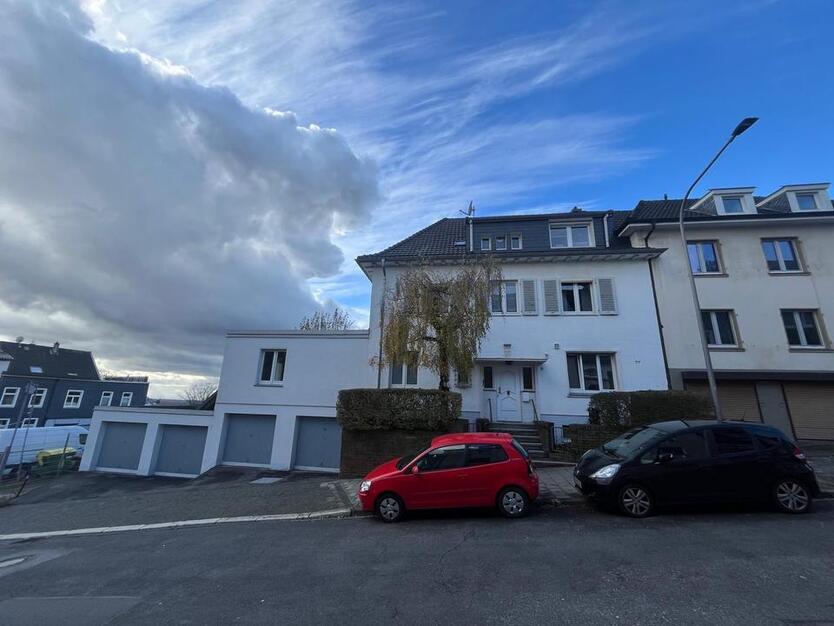 EG Wohnung zentral und ruhig mit eigenem Garten zimmer