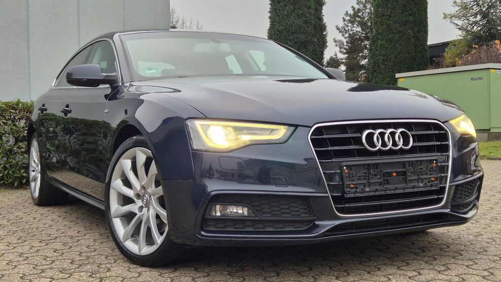 Audi A5 279.000 km 11.900 € Essen 45356