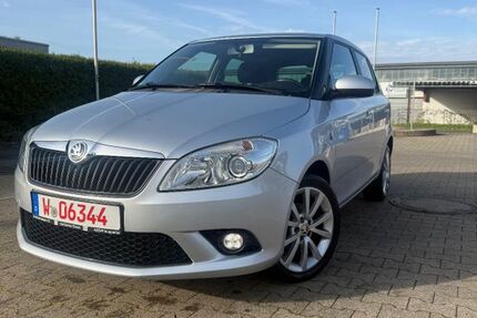 Skoda Fabia 99.000 km 5.990 &euro; Wuppertal 42329