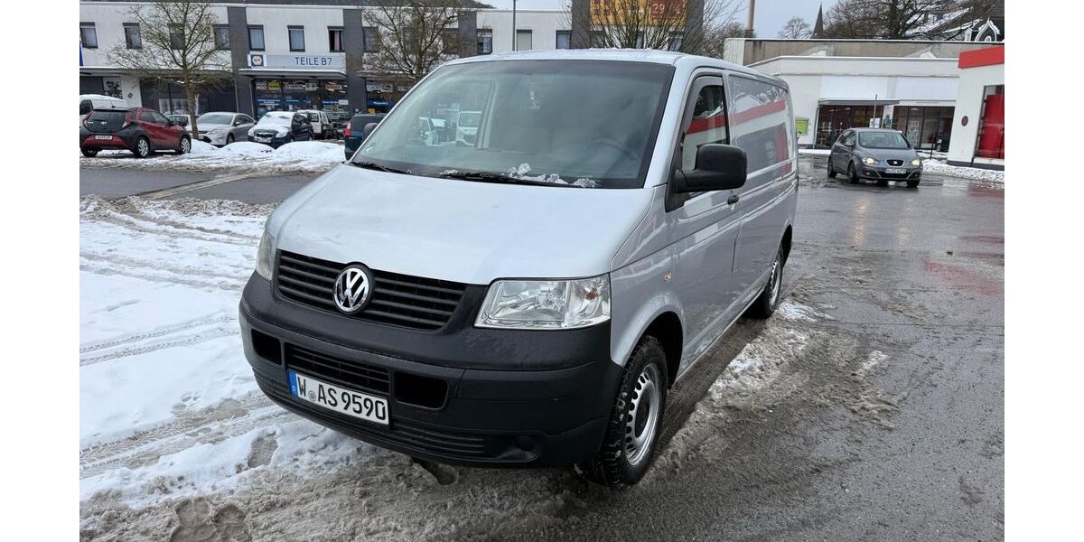 VW T5 Transporter 217.000 km 5.600 &euro; Wuppertal 42327