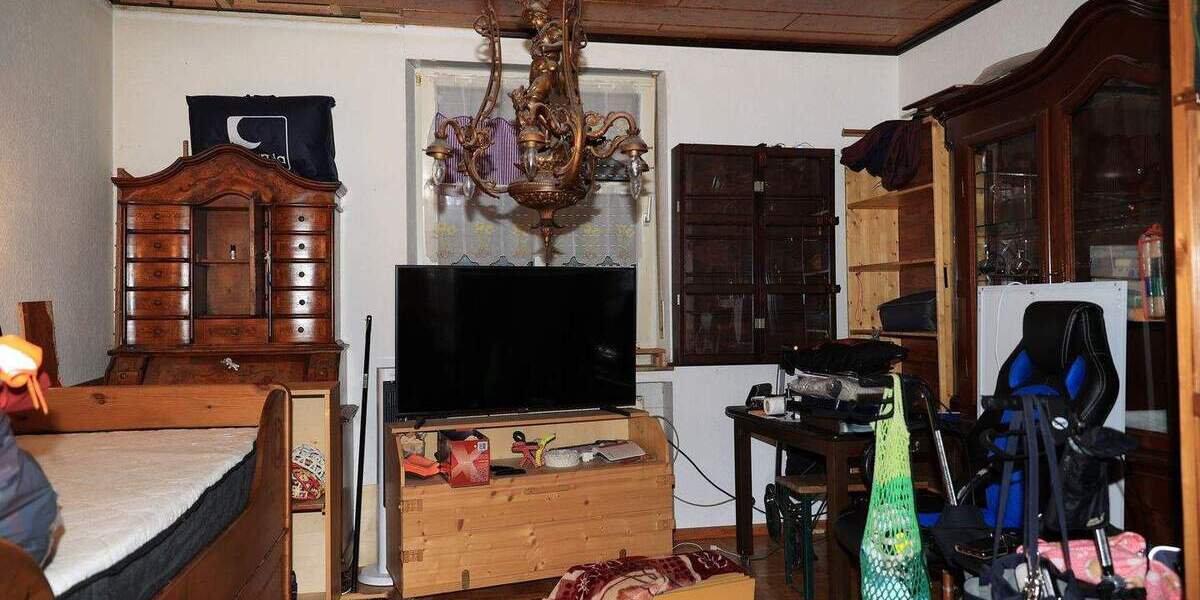 Schönes altes Zechenhaus, sanierungsbedürftig mit Potenzial 4 zimmer