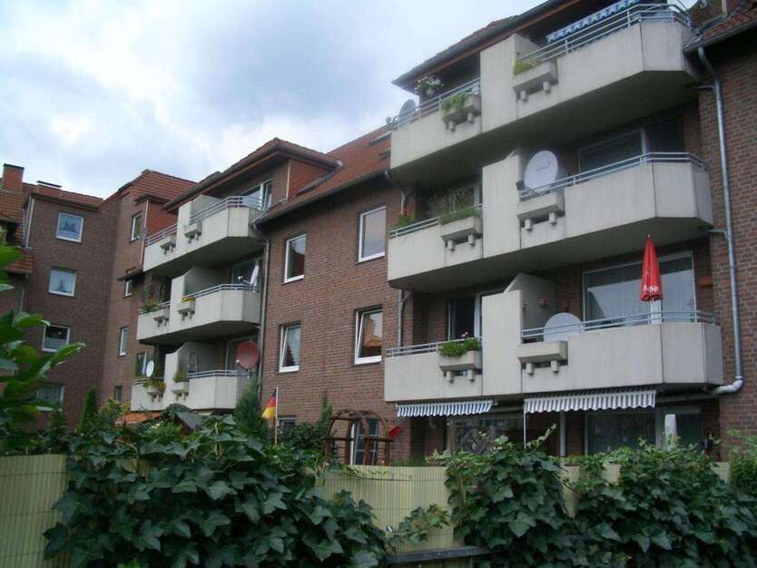 Wohnung zum Mieten in Duisburg-Neumühl 344 € 62 m² 2.5 zimmer