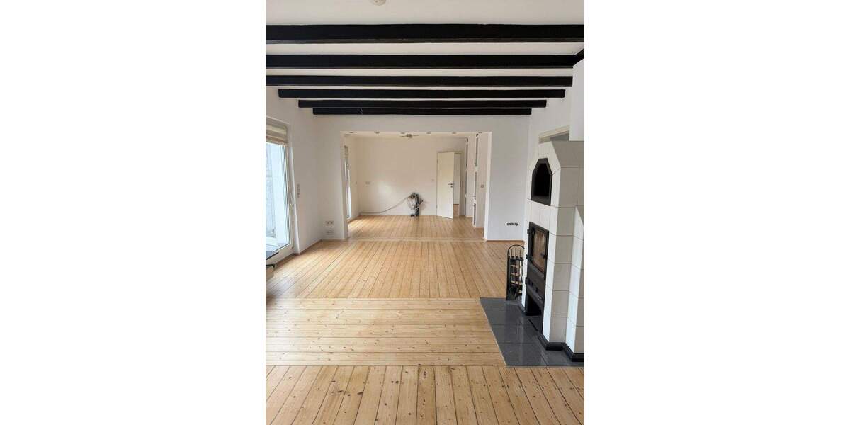 Bezugsbereites EFH mit vermieteter Einliegerwohnung 9 zimmer