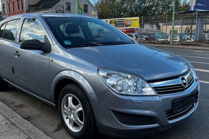 Opel Astra 195.000 km 1.999 € ESSEN 45329