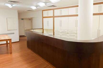 Büro in Duisburg-Hamborn 2.350 € 280 m² zimmer