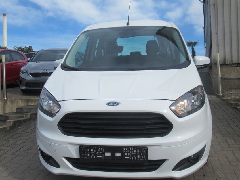Ford Tourneo Courier 52.045 km 9.890 € Herne 44653