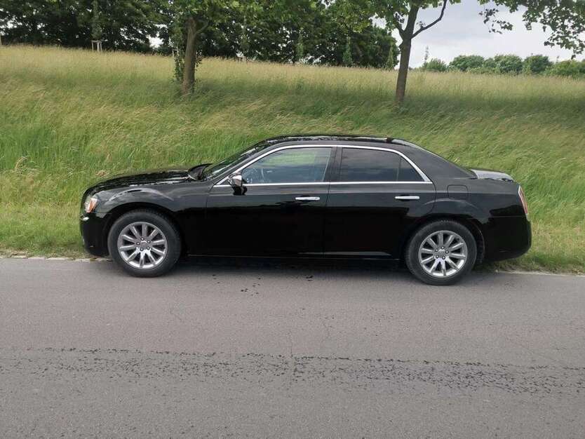 300C