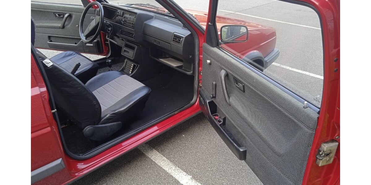 VW Golf II 174.000 km 3.999 &euro; Wuppertal 42275