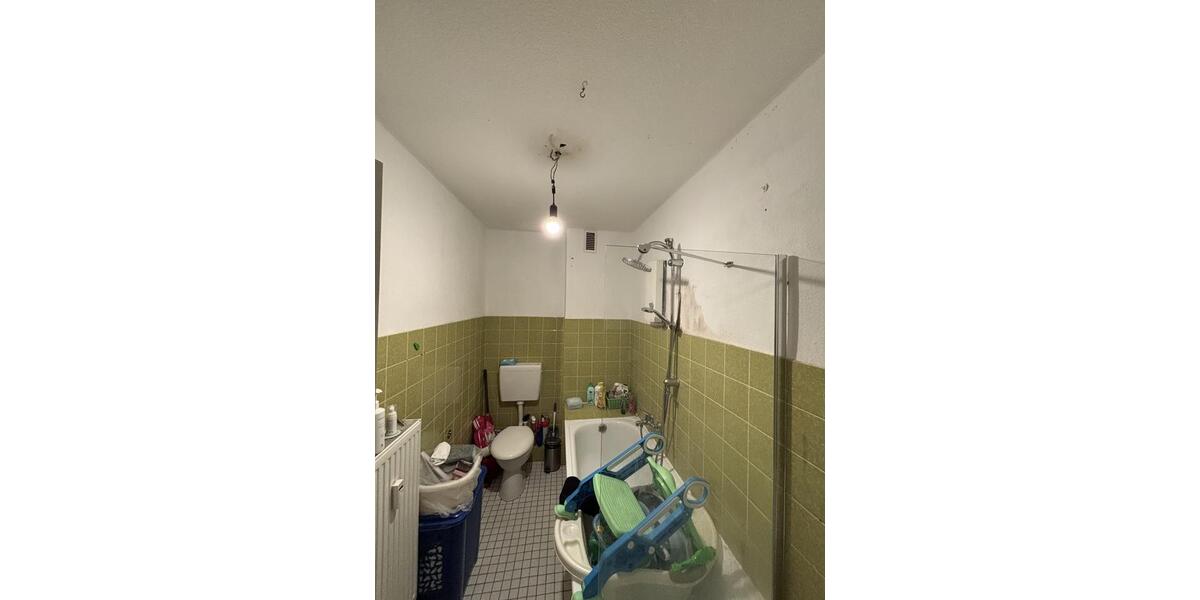 Dachgeschoßwohnung Essen Stadtbezirk IV - 3 Zimmer, 70 m&sup2;, 595&euro; | Angebot:25655185