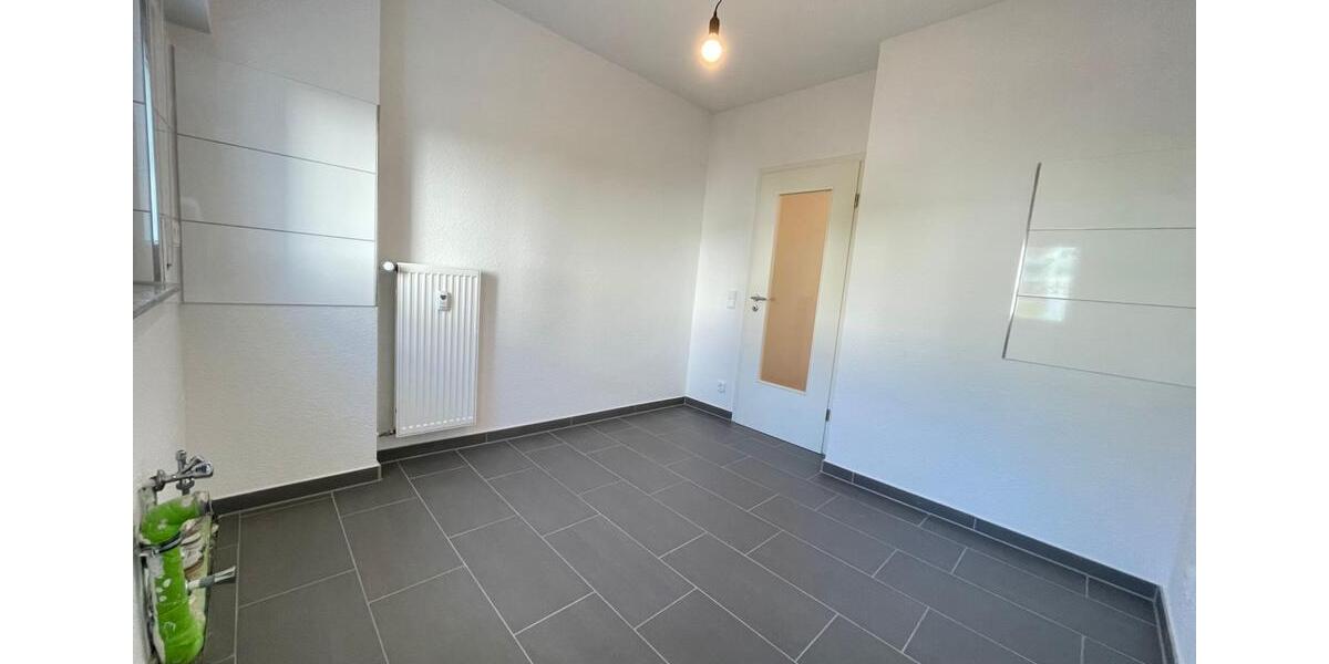 Erdgeschoßwohnung Essen Stadtbezirk IV - 3 Zimmer, 71 m&sup2;, 765&euro; | Angebot:26455650