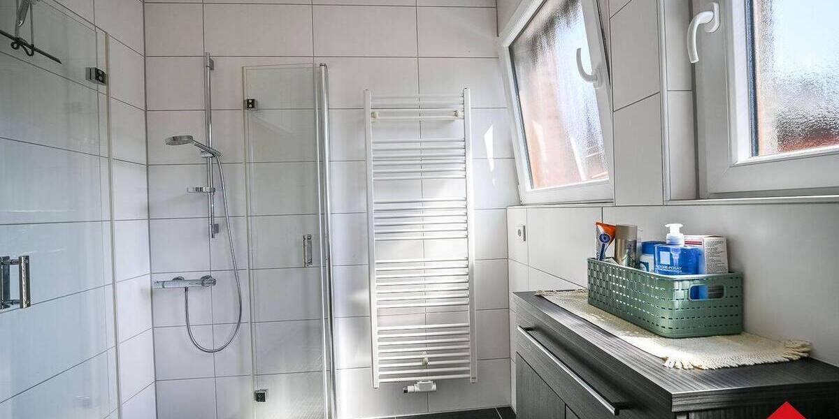 Gepflegtes Zweifamilienhaus mit Garage und schönem Grundstück - Mehrfamilienhaus, Wohnhaus Herne Holthausen | Angebot:26808480