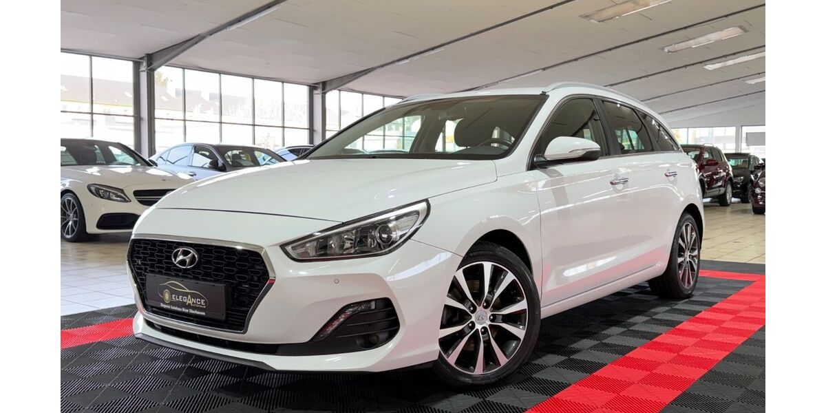 Hyundai i30 99.000 km 14.200 &euro; Oberhausen 46047