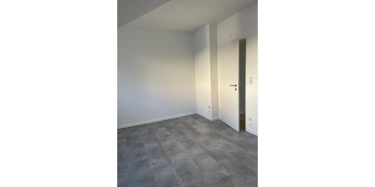 Gut isolierte, helle sanierte DG-Wohnung in Herdecke 3 zimmer