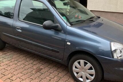 Renault Clio 27.730 km 4.800 &euro; Oberhausen 46147