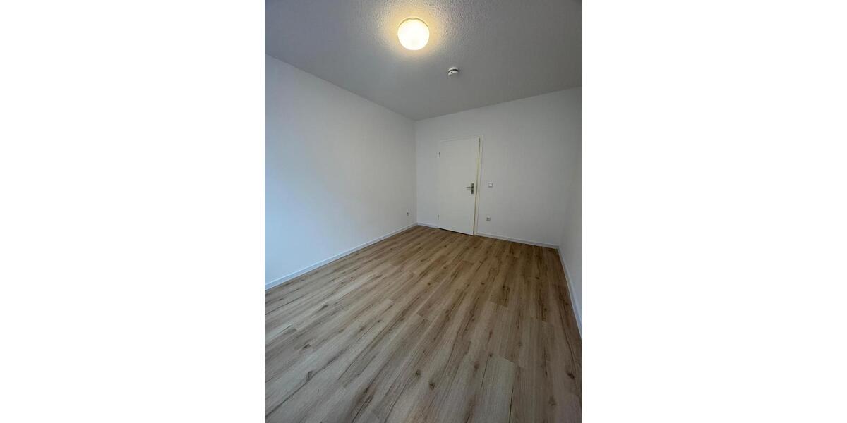 Erstbezug nach Renovierung – stilvolle 3,5 -Zimmer-Wohnung 3 zimmer