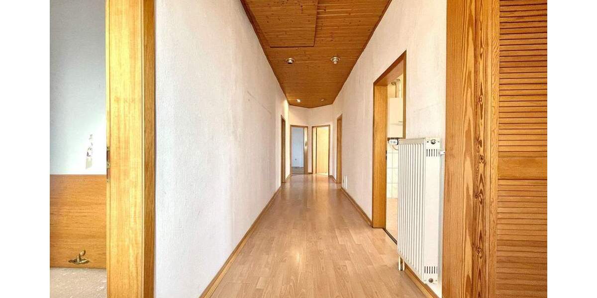 Etagenwohnung Schwelm - 4 Zimmer, 126 m&sup2;, 167.000&euro; | Angebot:25245264