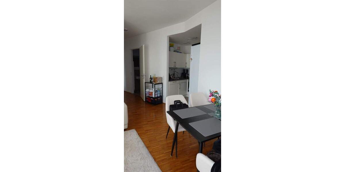 Etagenwohnung Düsseldorf Flingern Nord - 3 Zimmer, 85 m&sup2;, 1.410&euro; | Angebot:25645625