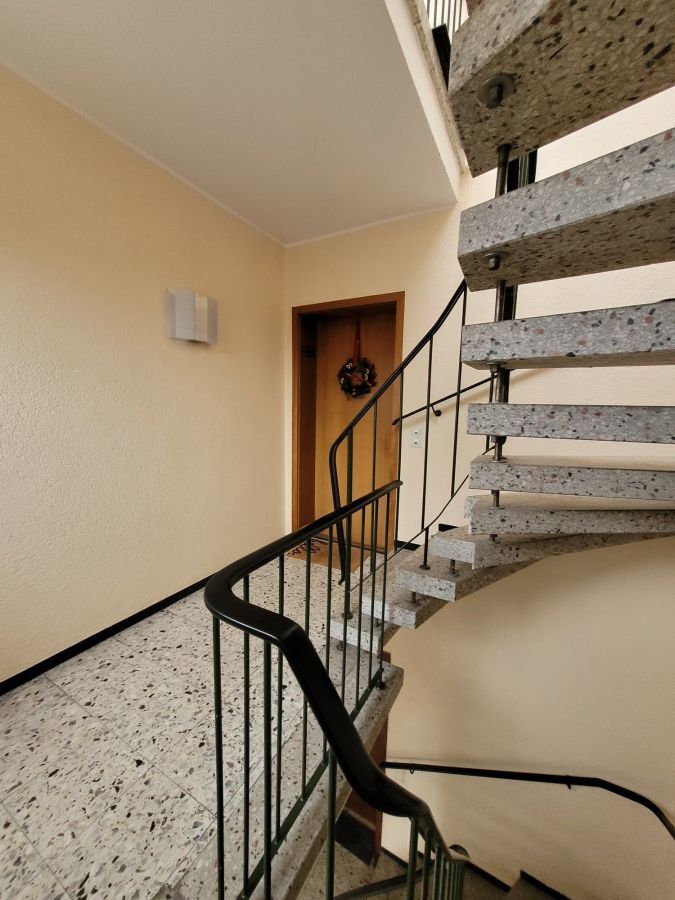 Provisionsfrei* Mehrfamilienhaus, 4 WE in Top Lage, EG 92 qm mit Garten u. Garage frei