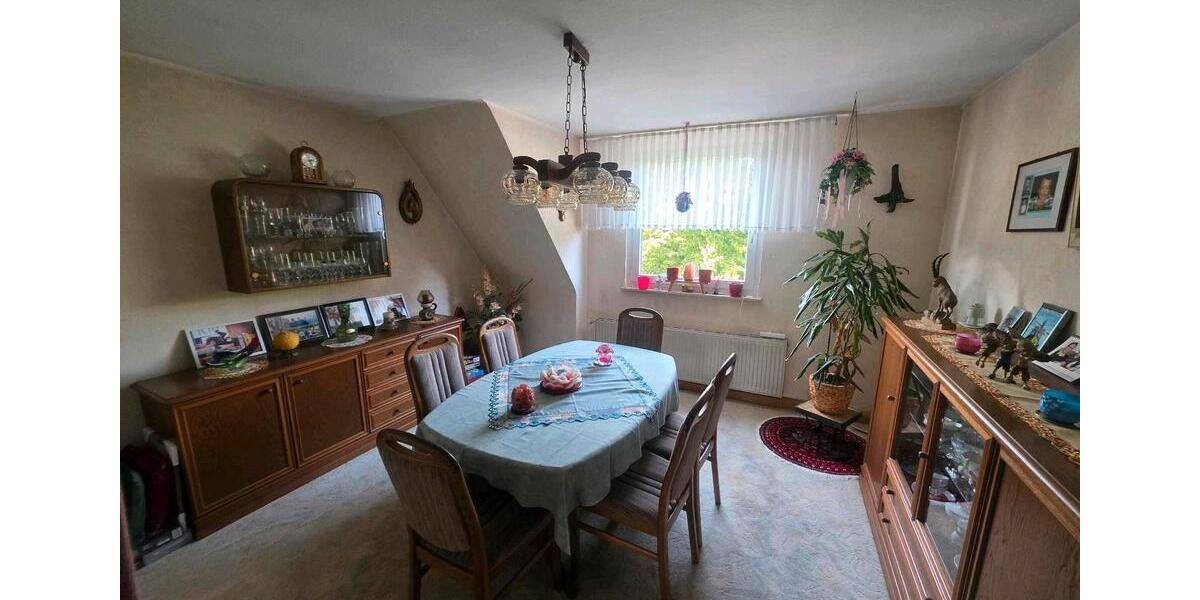 Dachgeschoßwohnung Mülheim an der Ruhr Rechtsruhr-Nord - 5 Zimmer, 105 m&sup2;, 195.000&euro; | Angebot:26990911