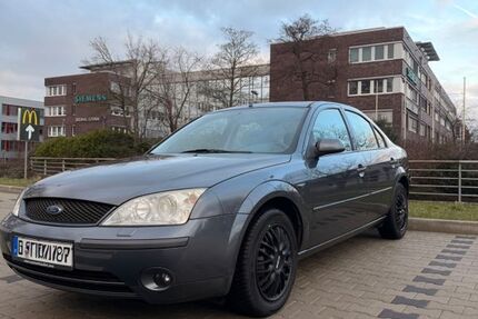Ford Mondeo 184.000 km 4.000 &euro; Essen 45143