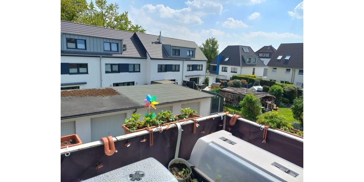 Provisionsfrei* Mehrfamilienhaus mit 4 Garagen in guter Lage - Mehrfamilienhaus, Wohnhaus Essen Stadtbezirk VIII | Angebot:27468580