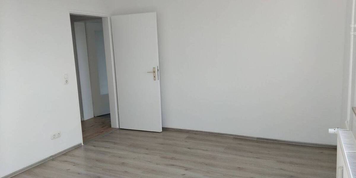 Etagenwohnung Gelsenkirchen Feldmark - 3 Zimmer, 83 m&sup2;, 589&euro; | Angebot:26917383