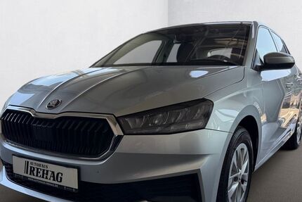 Skoda Fabia 5.606 km 14.990 &euro; Recklinghausen 45659