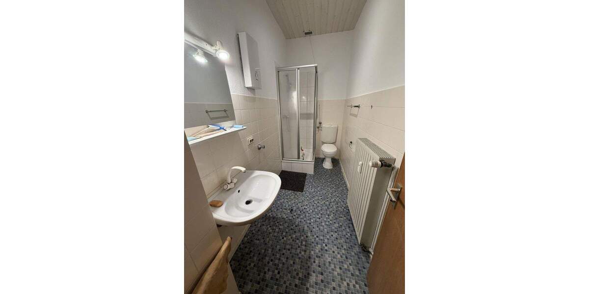 Etagenwohnung Duisburg Untermeiderich - 3 Zimmer, 83 m&sup2;, 500&euro; | Angebot:25836320