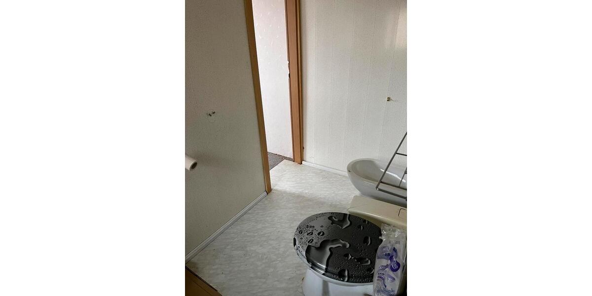 Einfamilienhaus Essen Stadtbezirk VI - 8 Zimmer, 240 m&sup2;, 72.000&euro; | Angebot:25483492