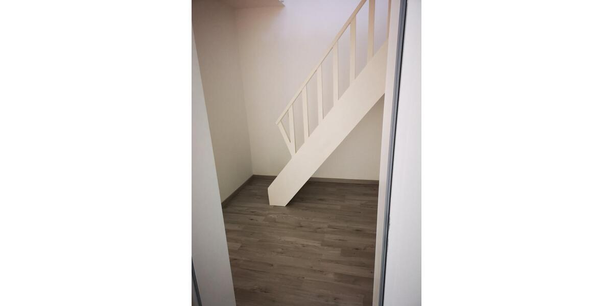 Maisonette Wohnung 124 m2 in Duisburg 47226 zu vermieten. 4 zimmer