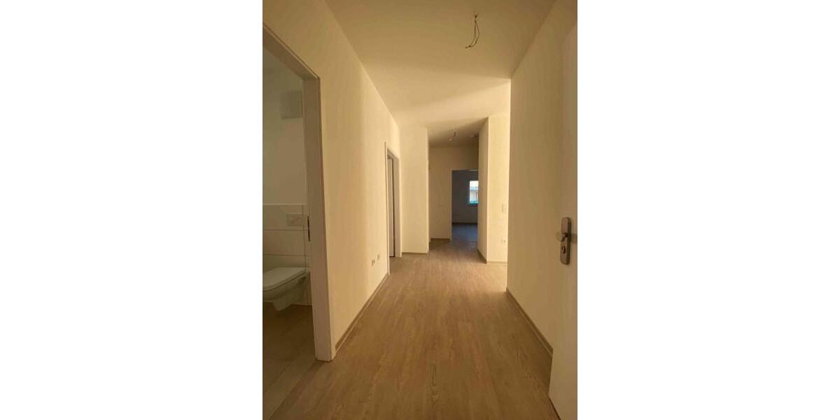 Erdgeschoßwohnung Essen Stadtbezirk VI - 4 Zimmer, 116 m&sup2;, 1.406&euro; | Angebot:25154488