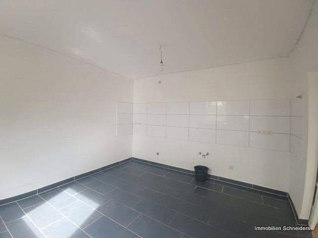 Etagenwohnung Duisburg Obermarxloh - 2 Zimmer, 50 m&sup2;, 400&euro; | Angebot:26875010