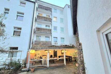 Attraktives Investorenobjekt: Wohn- und Geschäftshaus mit 15 Einheiten, Büro & Restaurant 4 zimmer
