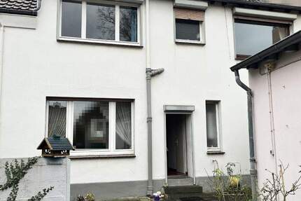 Einseitig-angebautes solides Ein-bis Zweifamilienhaus in Duisburg Alt-Homberg mit Garage 6 zimmer