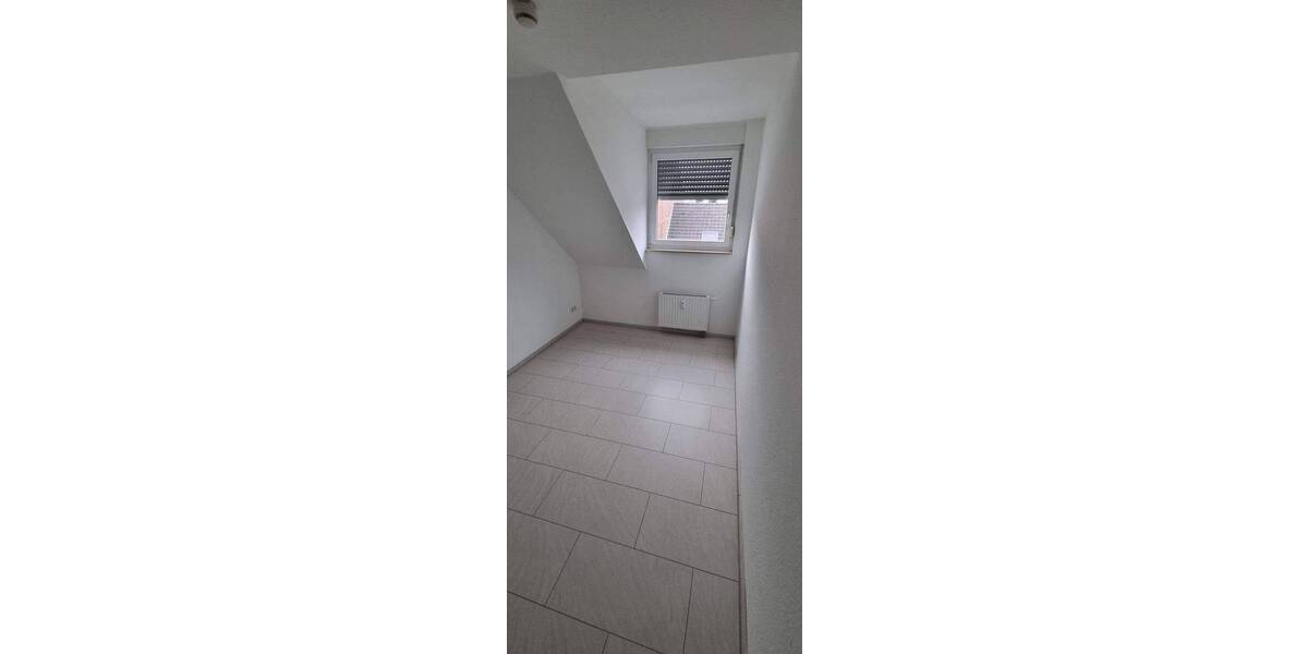 Etagenwohnung Oberhausen Sterkrade-Mitte - 3 Zimmer, 90 m&sup2;, 680&euro; | Angebot:26920815