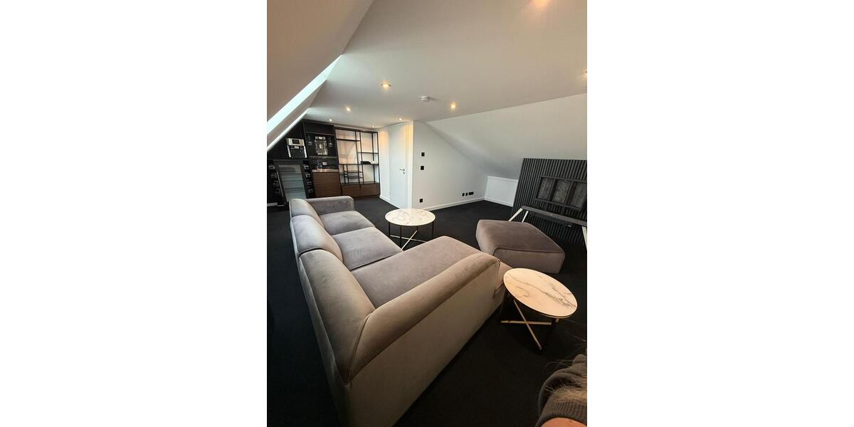 Doppelhaushälfte Essen Stadtbezirk VI - 4 Zimmer, 190 m&sup2;, 3.000&euro; | Angebot:26397480