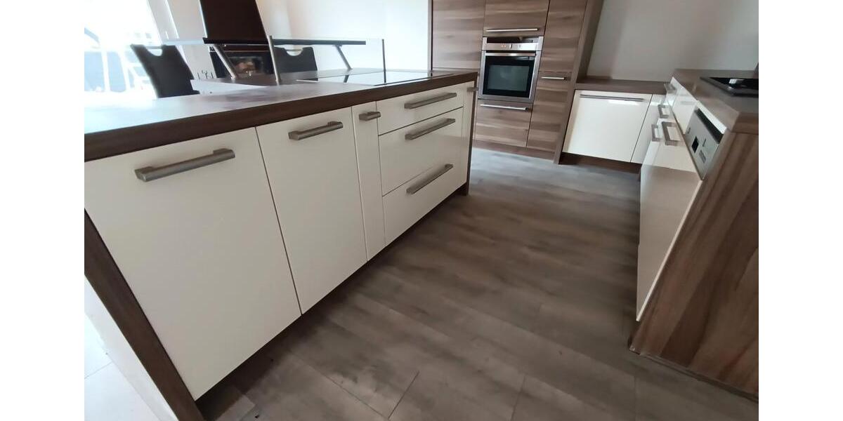 Erdgeschoßwohnung Herdecke - 5.5 Zimmer, 210 m&sup2;, 1.850&euro; | Angebot:26420601