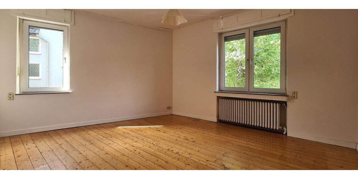 Etagenwohnung Bochum Harpen - 6 Zimmer, 133 m&sup2;, 230.000&euro; | Angebot:25686666