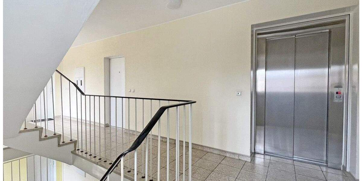 Etagenwohnung Essen Freisenbruch - 2 Zimmer, 68 m&sup2;, 515&euro; | Angebot:24806724