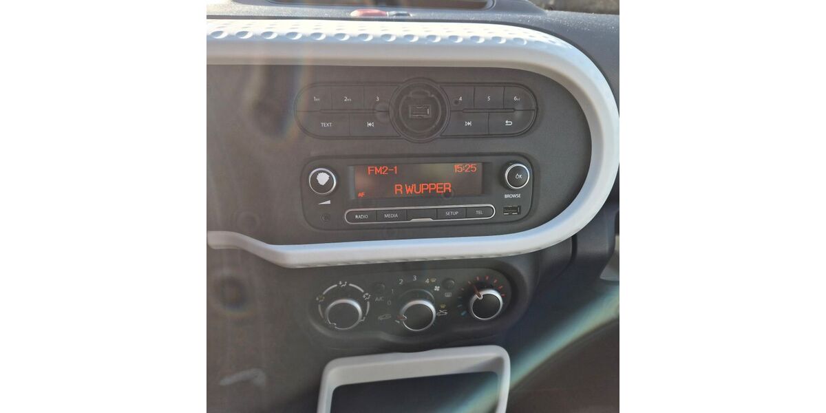 Renault Twingo 76.425 km 4.999 &euro; Wuppertal 42279