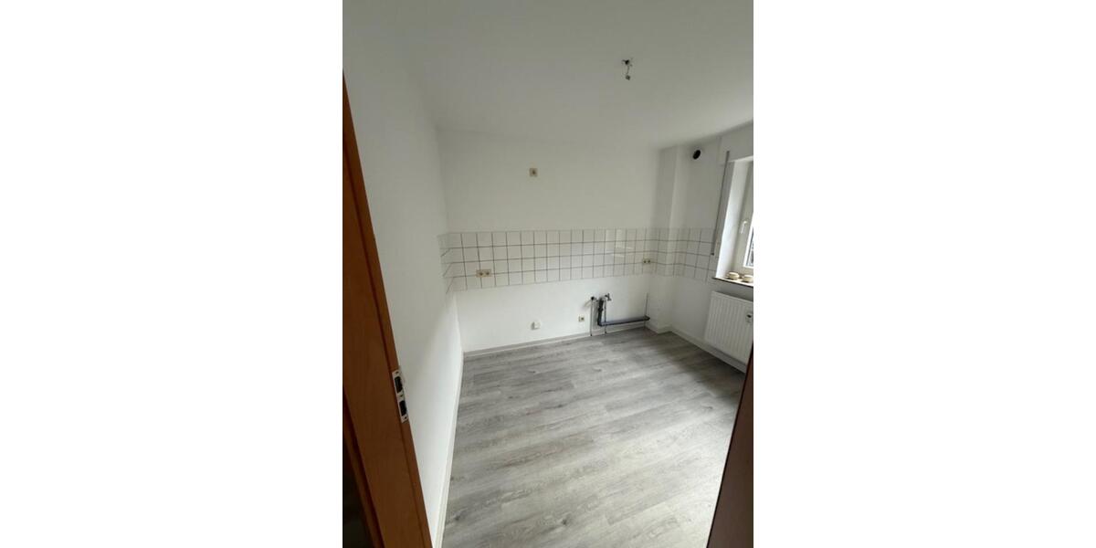 Erstbezug nach Sanierung: 2 Zimmer Souterrain Wohnung in Herne 2.5 zimmer