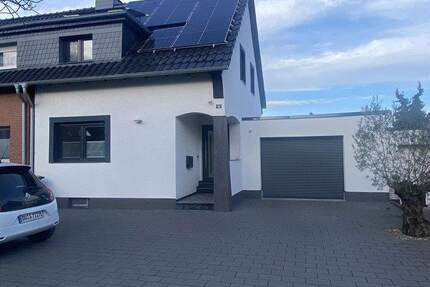 Haus Duisburg Huckingen - 7 Zimmer, 120 m&sup2;, 599.000&euro; | Angebot:25755924