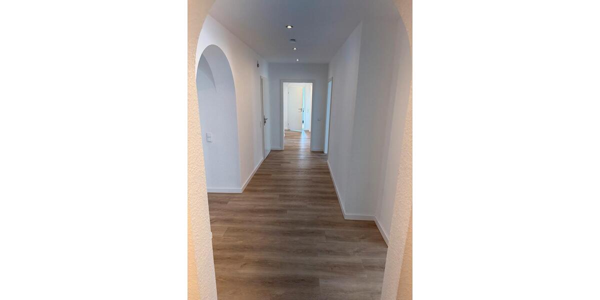 Erdgeschoßwohnung Bottrop Ebel - 5 Zimmer, 135 m&sup2;, 1.790&euro; | Angebot:25898932